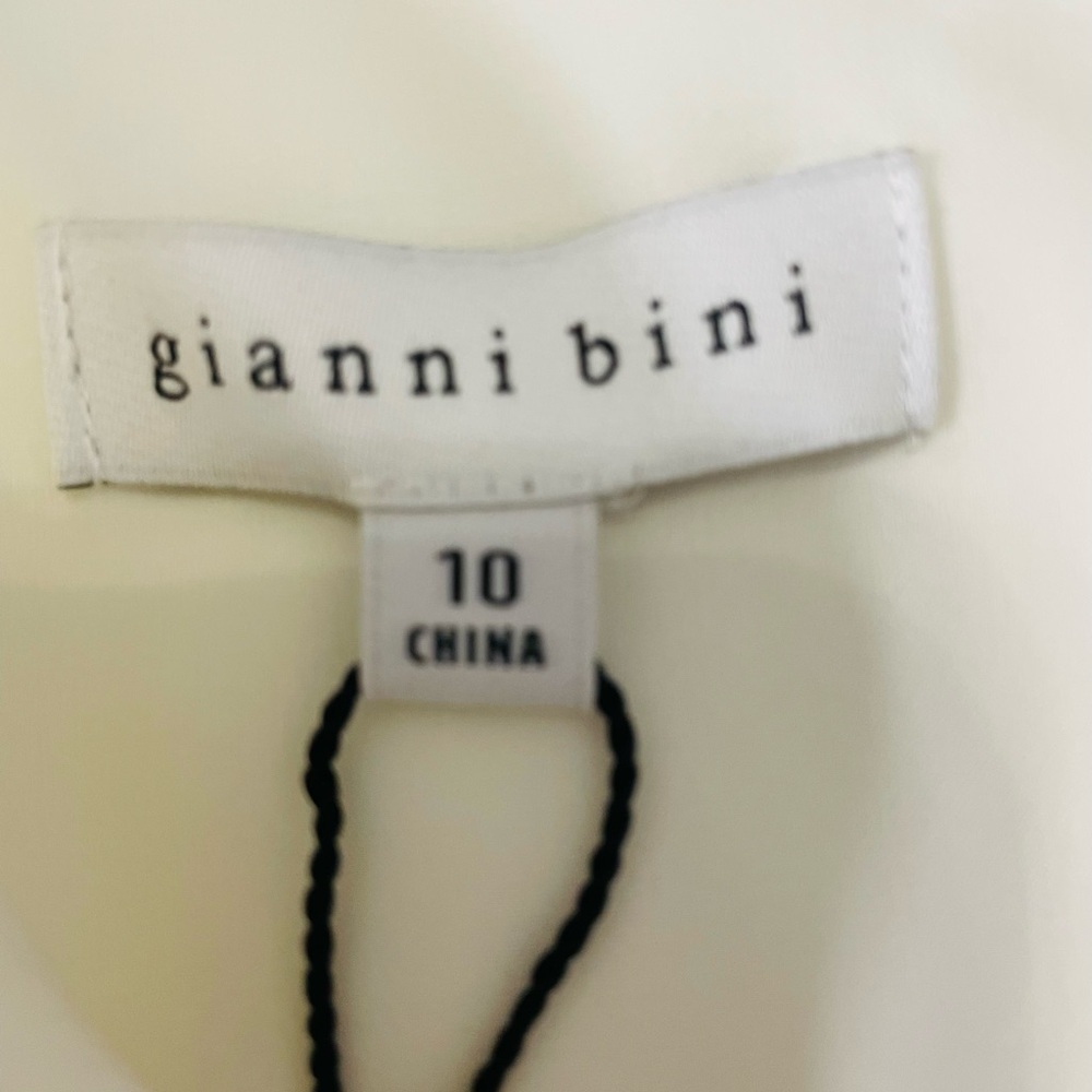 Gianni Bini Cream One-Shoulder Long Sleeve Dress - Picture 2 of 3